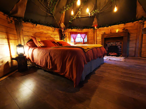 Photo de La Maison d'Hotte - Chambres d'Hotes, Gite et cabane à Tournes (08090)