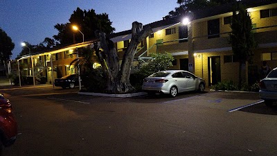 Photos of Flag Motor Lodge