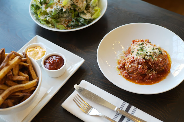 The Kenwood Restaurant by null