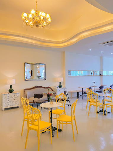 À Merci Cafe & Brunch, Lô 70 Lê Đức Thọ, Quy Nhơn, Bình Định