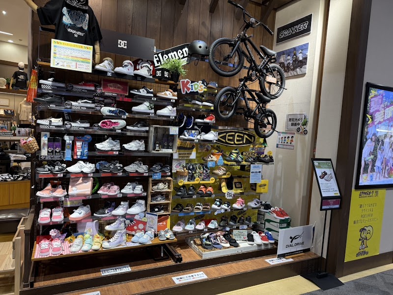 ムラサキスポーツ イオンモール福津店
