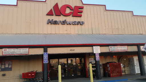 Strand Ace Hardware - Oakdale - Thumbnail