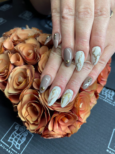 Beauty Nail Artists - Thumbnail
