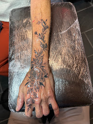 Photo n°10 de Notaku Tattoo à Pont-sur-Yonne (Salon de tatouage et piercing)