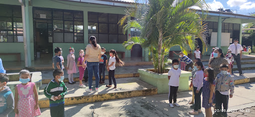 Escuela Primaria México 68