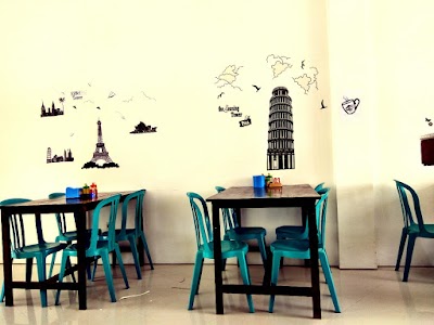 Photos of OASIS "Oarung Mahasiswa"