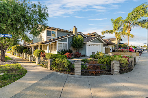 Gia Silva - INTI Realty - Thumbnail