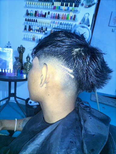 Barbería y salón de belleza Nash
