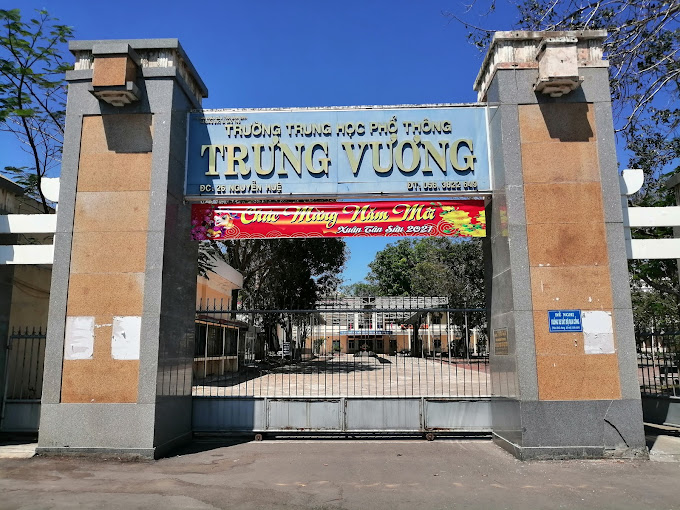 Trường THPT Trưng Vương