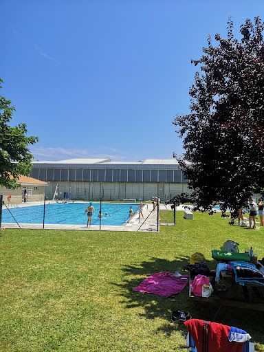 Piscina Municipal de San Felices de Buelna
