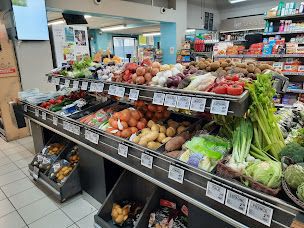 Photo n°19 de UTILE à Ville-la-Grand (Épicerie)