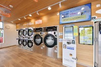 ブルースカイランドリー 岡崎小呂店