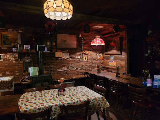 Mitchell's Cafe - Visual