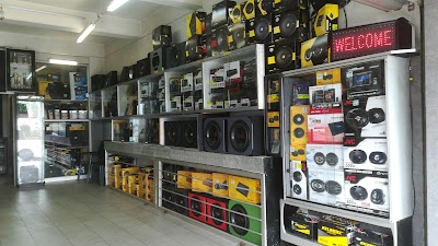 Photos of Dinos Car Sound & Alarms