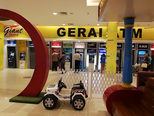 Food Court Giant Sentul City, Author: Stefanus Widyamurdani