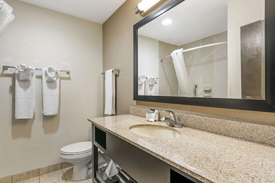 Best Western Suites by null