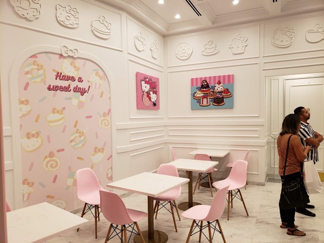 Hello Kitty Grand Cafe