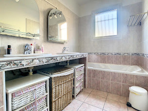 Photo n°16 de Capifrance - Alain ARTICO - Conseiller immobilier à Villefranche de Lauragais à Villefranche-de-Lauragais (Expert immobilier)