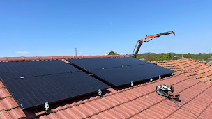 Photo n°3 de FRH Environnement F.R.H. à Pantin (Service de maintenance de panneaux solaires)