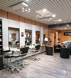 Photo n°6 de Bruno Flaujac Coiffures - Coiffeur Laloubère à Laloubère (Boutique de santé et beauté)