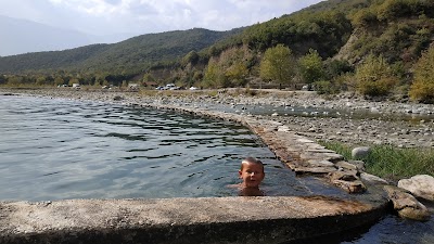 Kadiut Bridge, Benje, Permet