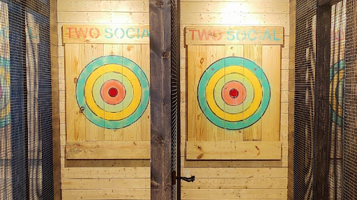 Two Social - Visual