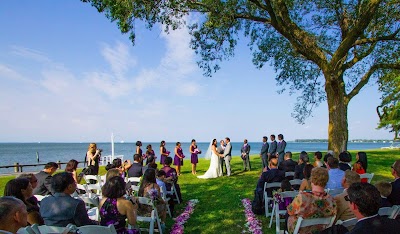 Wades Point Inn On The Bay