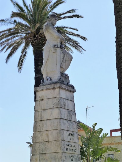 Photos of Monumento A Guzman El Bueno