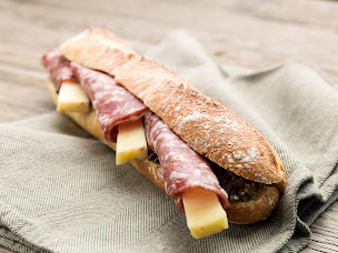 Photo n°28 de LEO BISTROT - AIRE DE GEVREY-CHAMBERTIN OUEST à Gevrey-Chambertin (Sandwicherie)