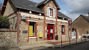 Photo n°1 de La Poste Agence Communale à Chapelle-Royale (Poste)