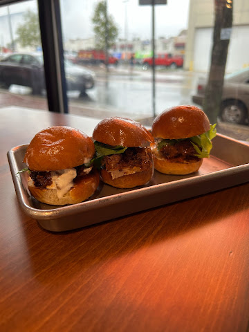 Frank's Burgers by null