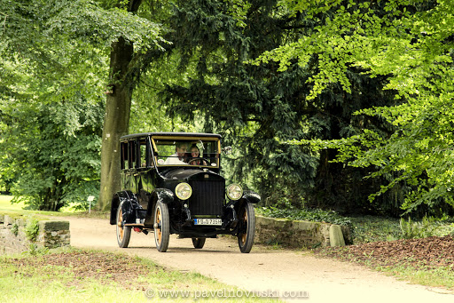 Mohrs Oldtimertouren - Oldtimer mieten zu Hochzeit, Geburstag oder Event