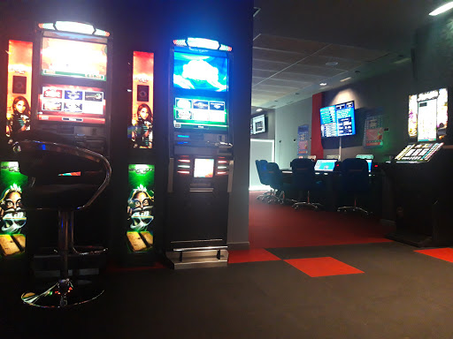 Universo Salón De Juego Y Apuestas Deportivas Madrid - Thumbnail