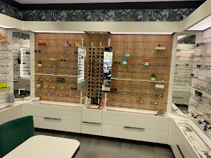 Photo n°25 de Opticien Maisons-Laffitte - Optic 2000 à Maisons-Laffitte (Magasin de lunettes de soleil)