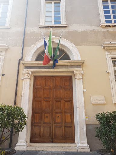 Luzzago - Visual