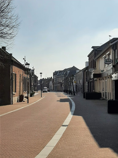 Leveroy, Kerk - Thumbnail