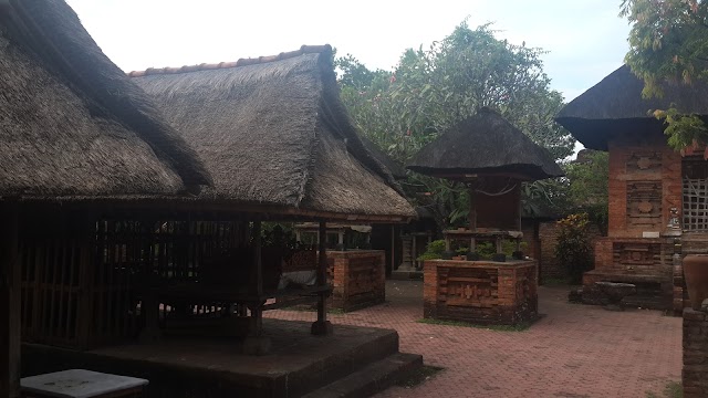 Pura Maospahit