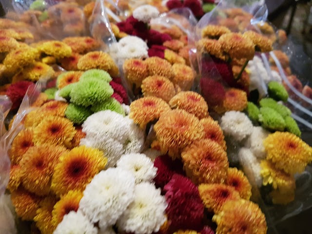 Quang Ba Flower Market