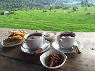 Photos of Sande Coffee Break