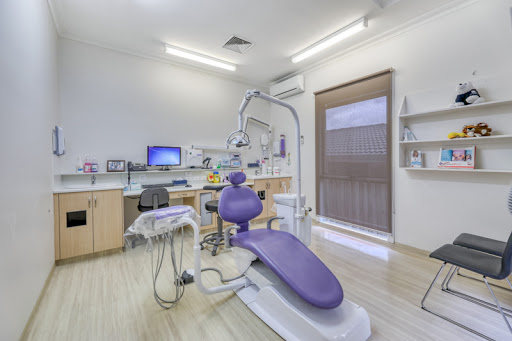 Bank Place Dental
