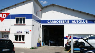 Photo n°6 de AD Carrosserie AUTOLUB ST PRIEST à Saint-Priest (Atelier de carrosserie automobile)