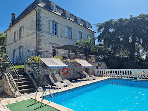 Photo n°3 de Chateau De Senezelles à Pailloles (Lodge)