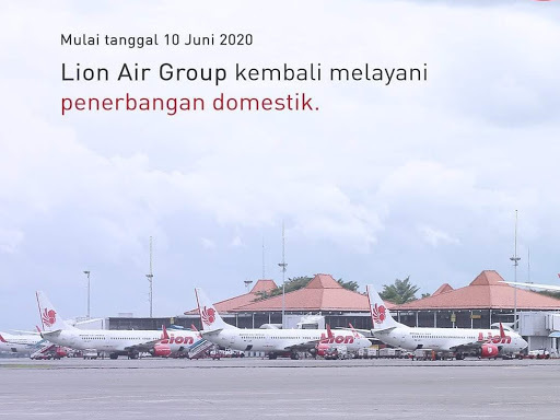 Pesawat super air jet di terminal berapa