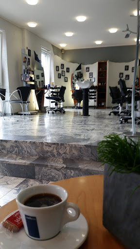 Ralf Henn Haarstyling - Thumbnail