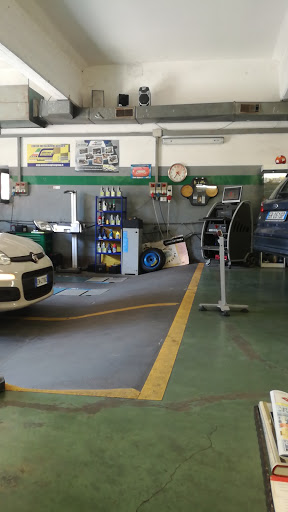 Efferre Auto Di Spirito E Ugolini