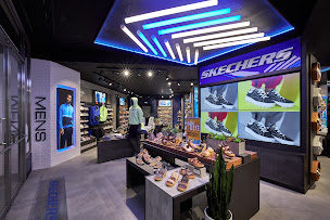 Photo n°21 de SKECHERS Retail à Paris (Magasin de vêtements pour femmes)