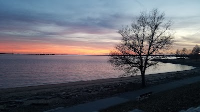 New Castle Battery Park