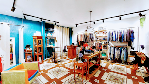 Photo n°21 de Ikonik Second Life à Paris (Magasin de produits d'occasion)