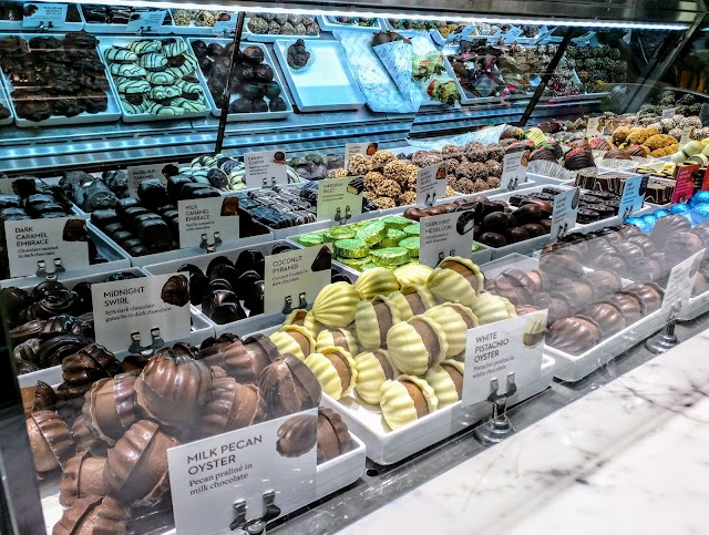 Godiva Chocolatier - Maiden Lane Mall
