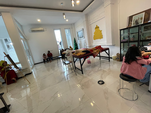 emelash studio kudus